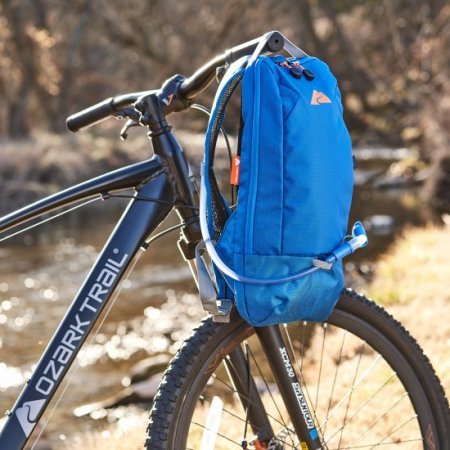 Ozark Trail 1.5 Liter Hydration Bag,Blue